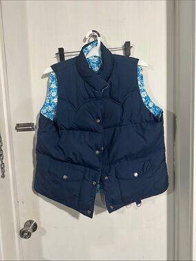 American Eagle Outfitters Navy Puffer Vest